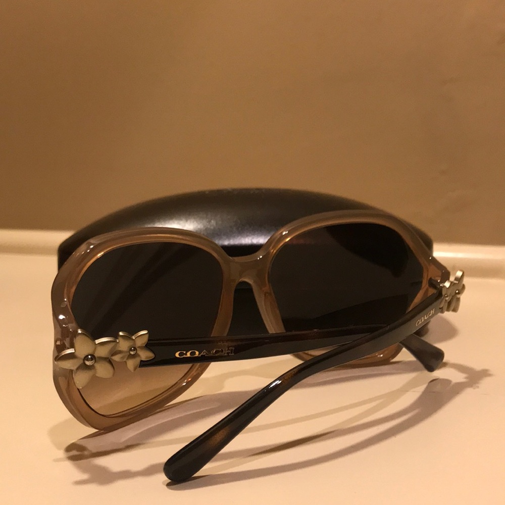 Coach Sunglasses - Picture 3 of 3